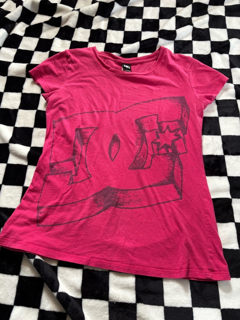 Ladies medium DC pink tshirt
